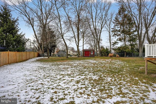 2415 CHESTNUT HILL DR, Cinnaminson, NJ 08077