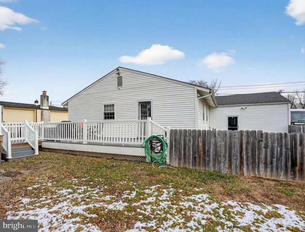 2415 CHESTNUT HILL DR, Cinnaminson, NJ 08077