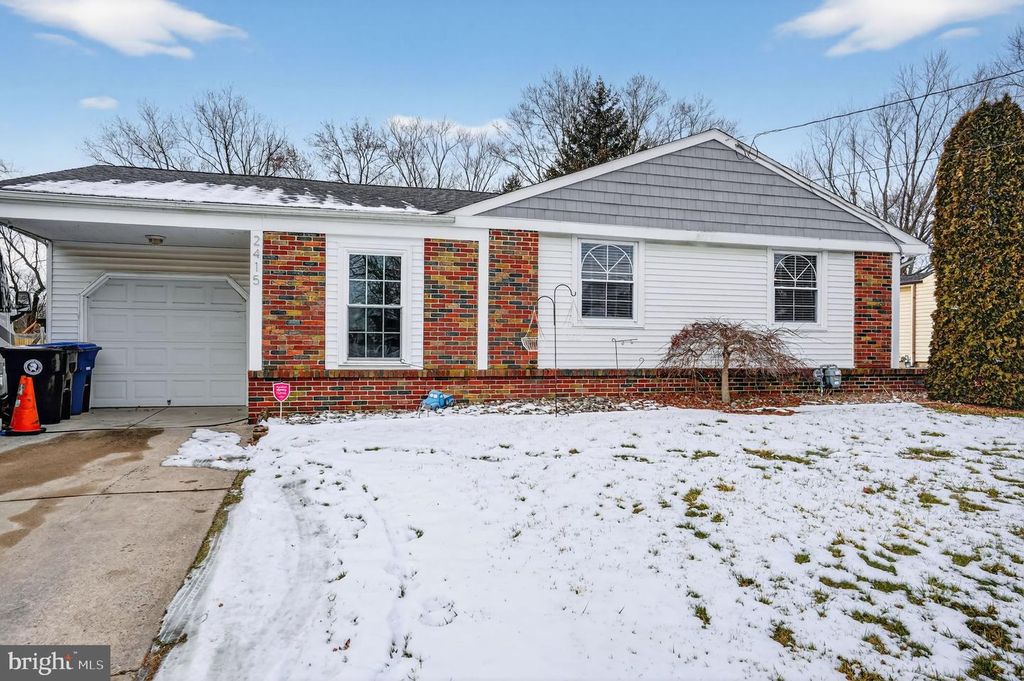 2415 CHESTNUT HILL DR, Cinnaminson, NJ 08077