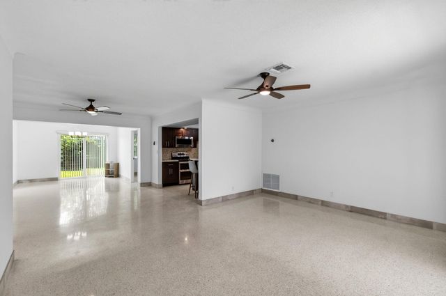 200 NE 28TH Terrace, Boca Raton, FL 33431