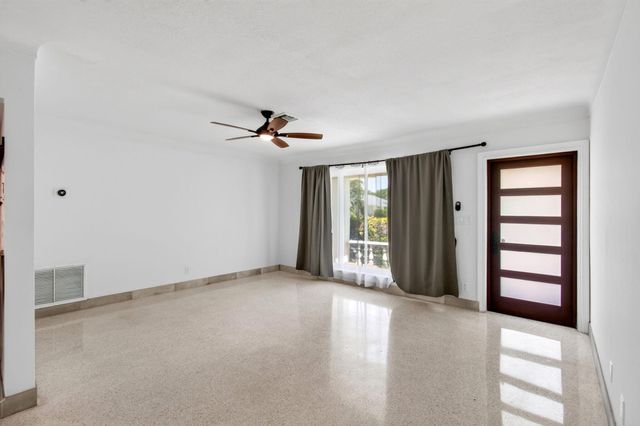 200 NE 28TH Terrace, Boca Raton, FL 33431