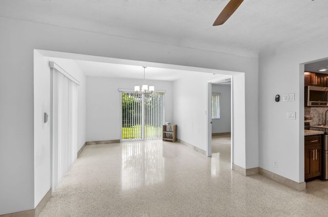 200 NE 28TH Terrace, Boca Raton, FL 33431