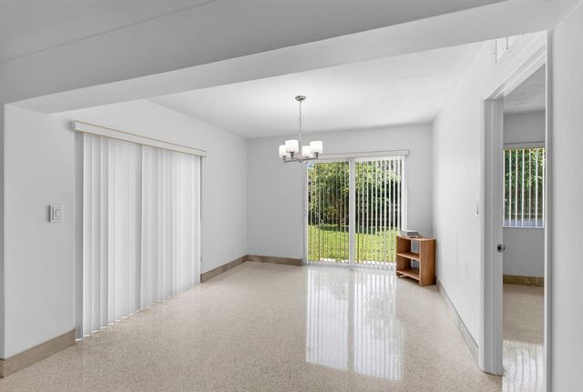 200 NE 28TH Terrace, Boca Raton, FL 33431
