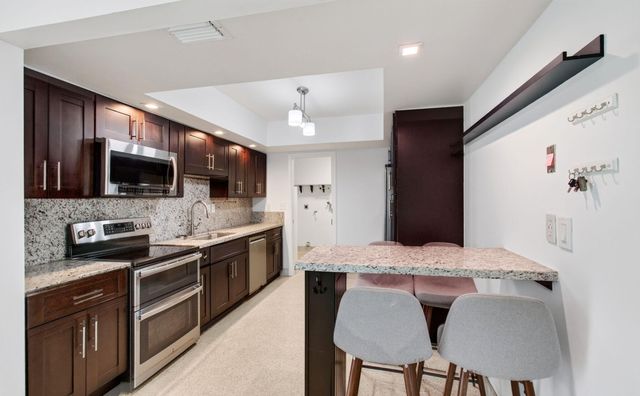 200 NE 28TH Terrace, Boca Raton, FL 33431