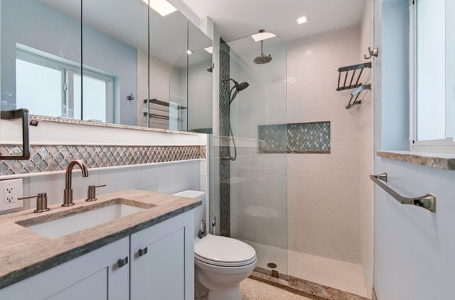 200 NE 28TH Terrace, Boca Raton, FL 33431