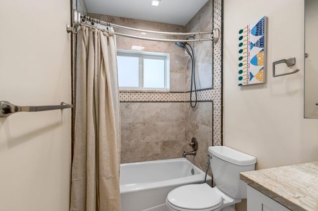 200 NE 28TH Terrace, Boca Raton, FL 33431