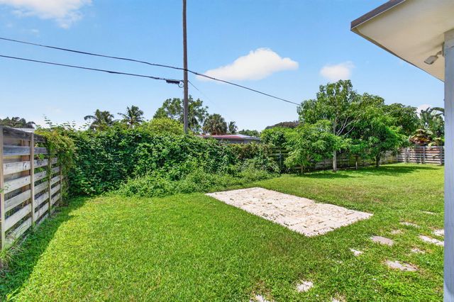 200 NE 28TH Terrace, Boca Raton, FL 33431