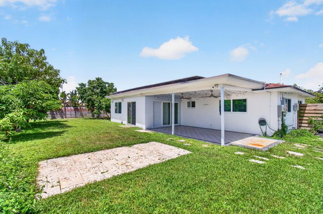 200 NE 28TH Terrace, Boca Raton, FL 33431