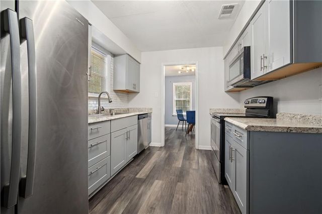 3629 Pinewood Drive, Eight Mile, AL 36613