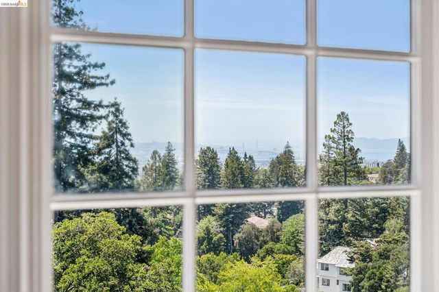 120 Somerset Road, Piedmont, CA 94611