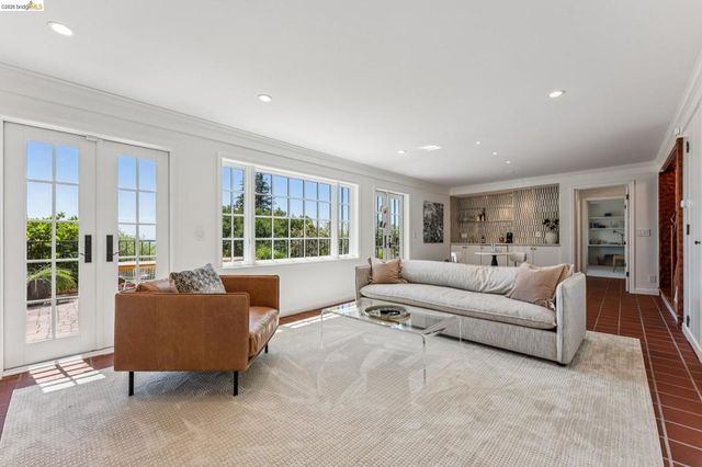 120 Somerset Road, Piedmont, CA 94611