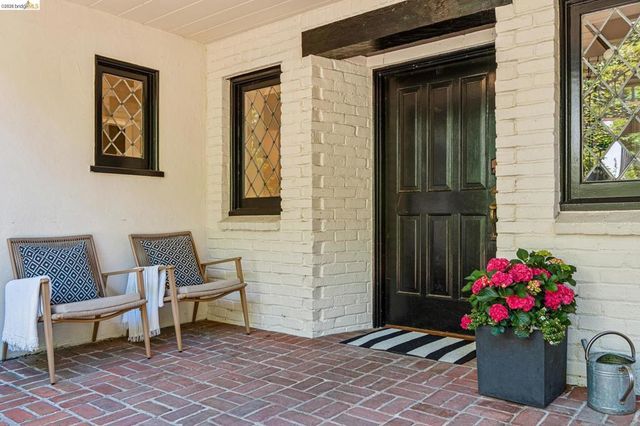 120 Somerset Road, Piedmont, CA 94611