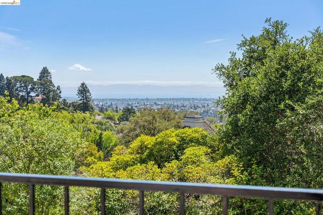 120 Somerset Road, Piedmont, CA 94611