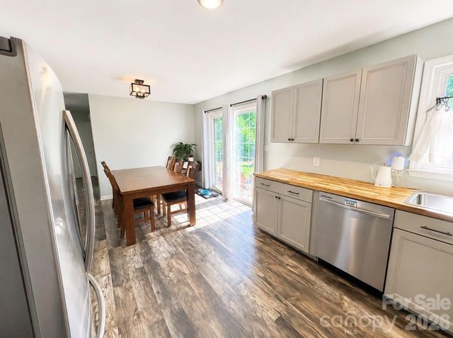 3500 Alta Vista Way, Morganton, NC 28655