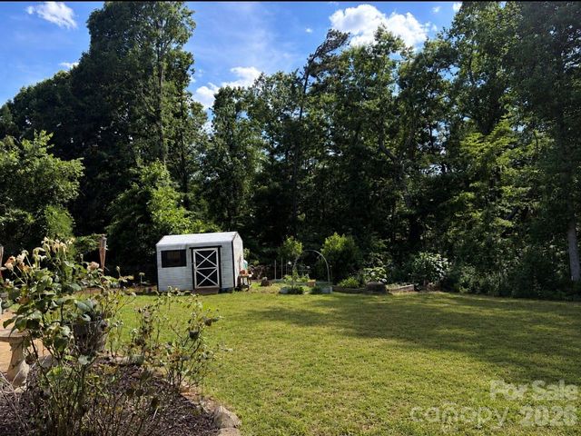 3500 Alta Vista Way, Morganton, NC 28655
