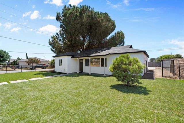 8316 Reseda Avenue, Fontana, CA 92335