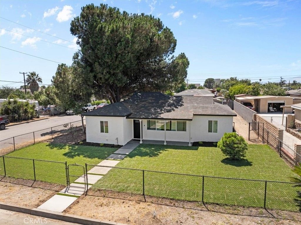8316 Reseda Avenue, Fontana, CA 92335