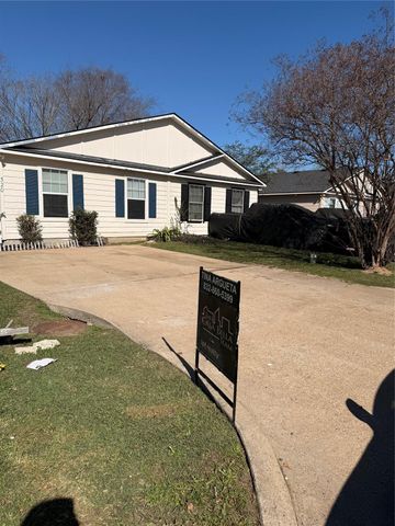 320 Willowick Street, Tomball, TX 77375