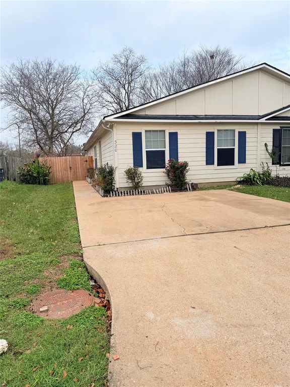 320 Willowick Street, Tomball, TX 77375