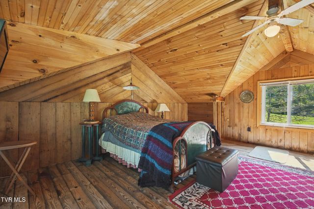 4406 Sentry Road, Big Stone Gap, VA 24219