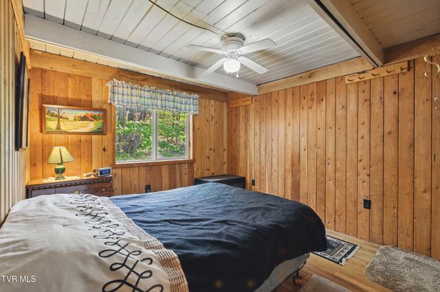 4406 Sentry Road, Big Stone Gap, VA 24219