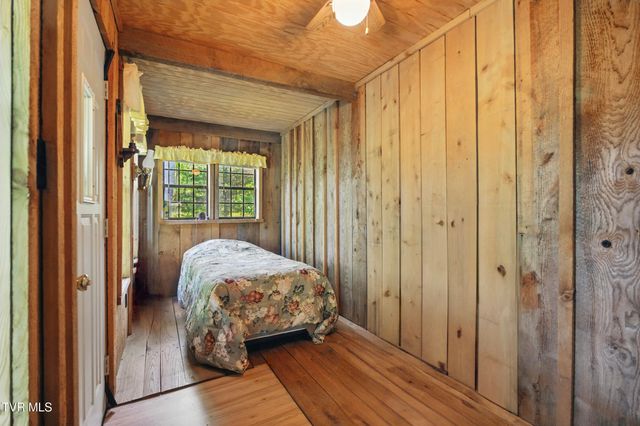 4406 Sentry Road, Big Stone Gap, VA 24219