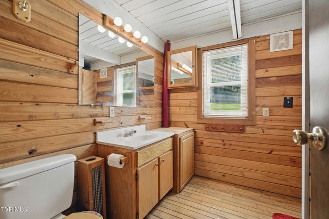 4406 Sentry Road, Big Stone Gap, VA 24219