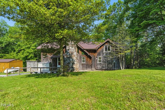 4406 Sentry Road, Big Stone Gap, VA 24219