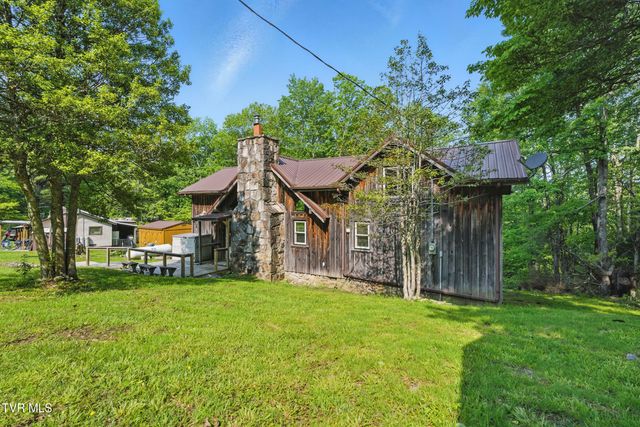 4406 Sentry Road, Big Stone Gap, VA 24219