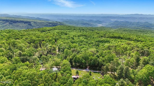 4406 Sentry Road, Big Stone Gap, VA 24219