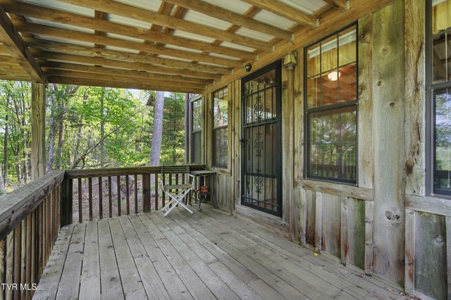 4406 Sentry Road, Big Stone Gap, VA 24219