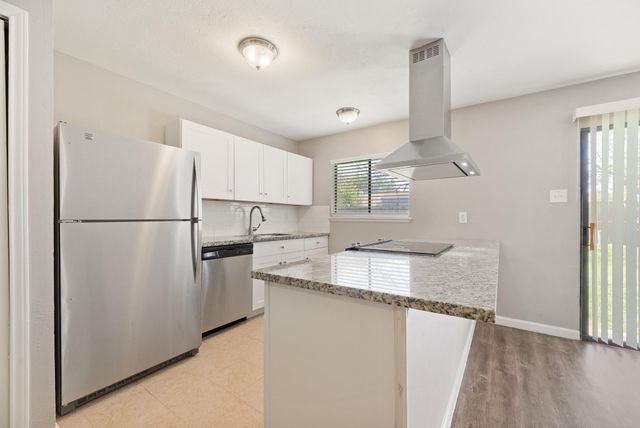 17615 Autumn Hills Drive, Houston, TX 77084