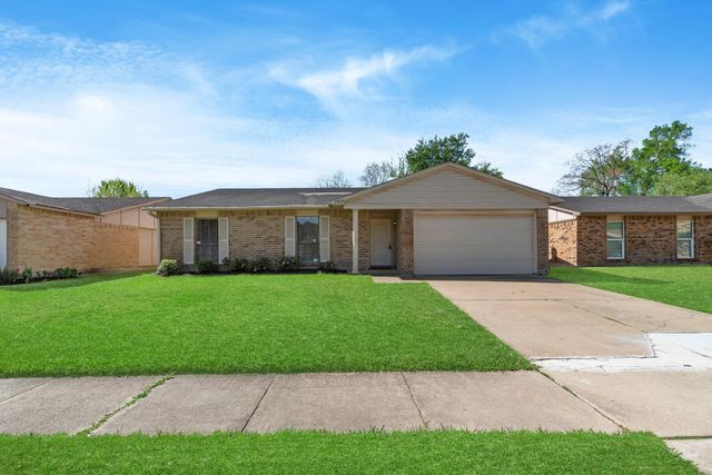 17615 Autumn Hills Drive, Houston, TX 77084