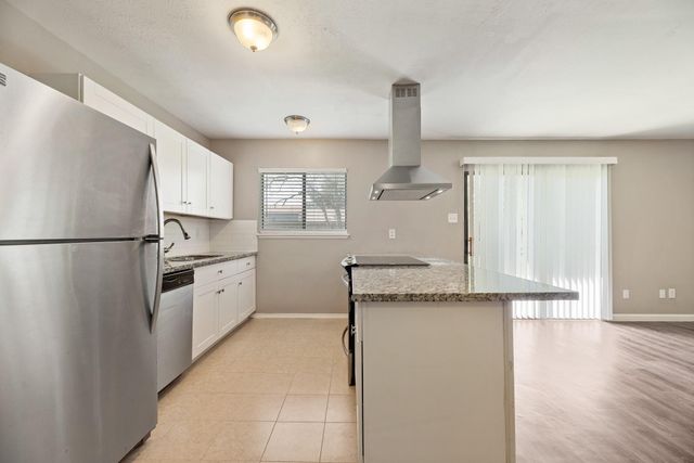 17615 Autumn Hills Drive, Houston, TX 77084