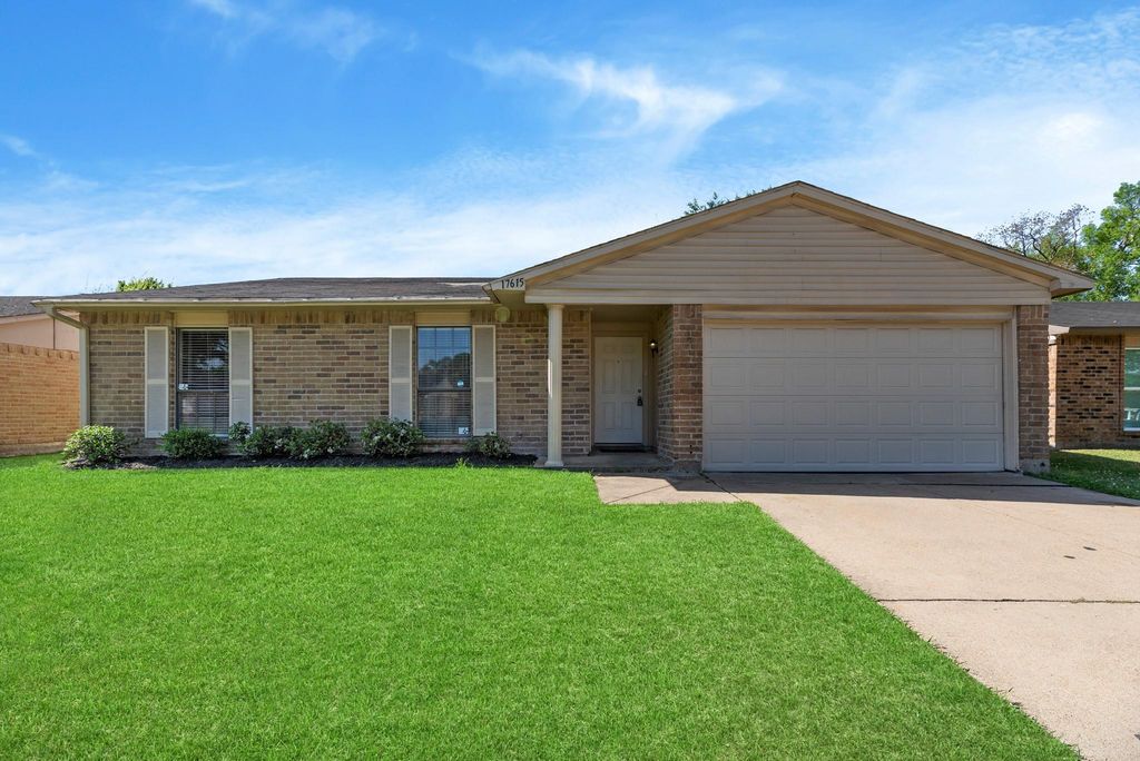 17615 Autumn Hills Drive, Houston, TX 77084