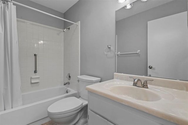 2411 LANCASTER DRIVE, Sun City Center, FL 33573
