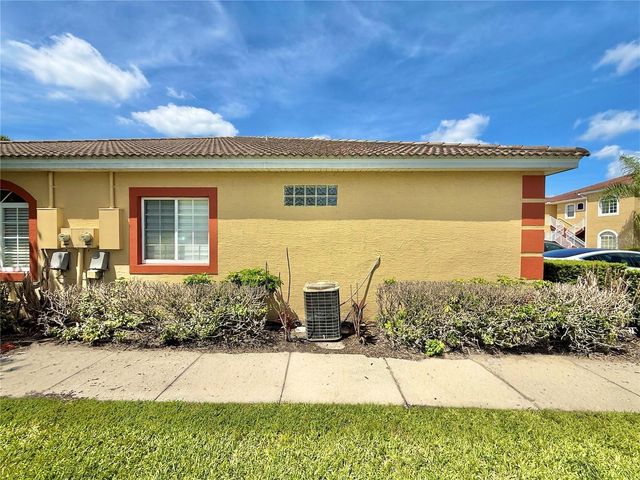 22102 INDIAN CREEK DRIVE 1, Kissimmee, FL 34759