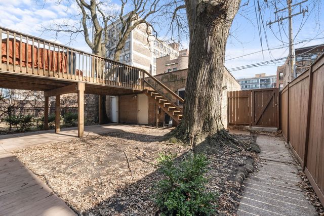 5811 N WINTHROP Avenue, Chicago, IL 60660