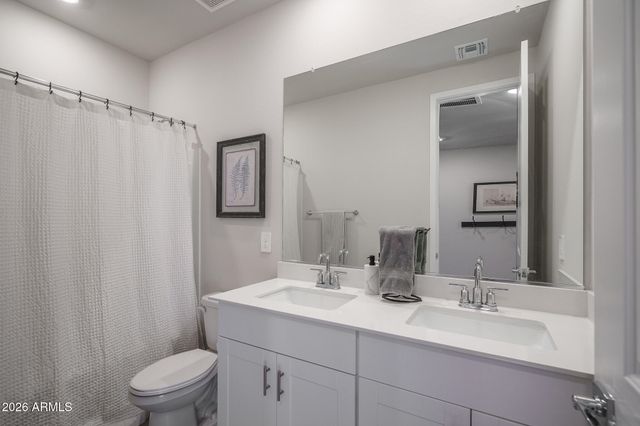 8613 S 70TH Drive, Laveen, AZ 85339