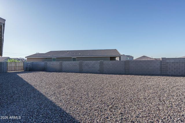 8613 S 70TH Drive, Laveen, AZ 85339