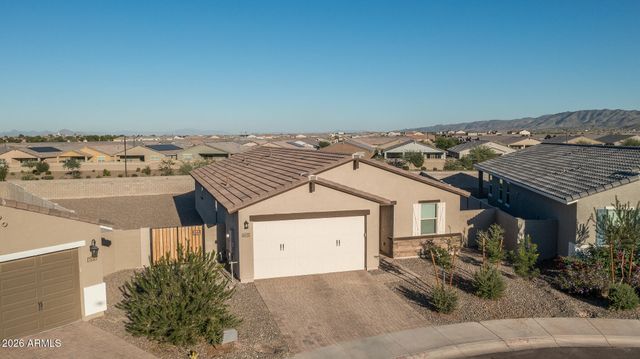 8613 S 70TH Drive, Laveen, AZ 85339