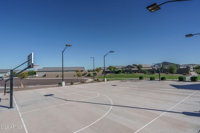 8613 S 70TH Drive, Laveen, AZ 85339