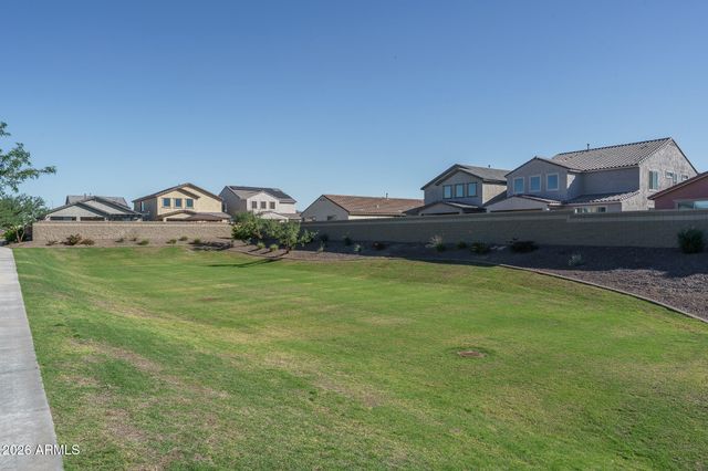 8613 S 70TH Drive, Laveen, AZ 85339