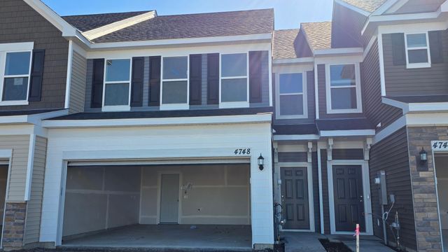 4748 AirLake Curve, Woodbury, MN 55129