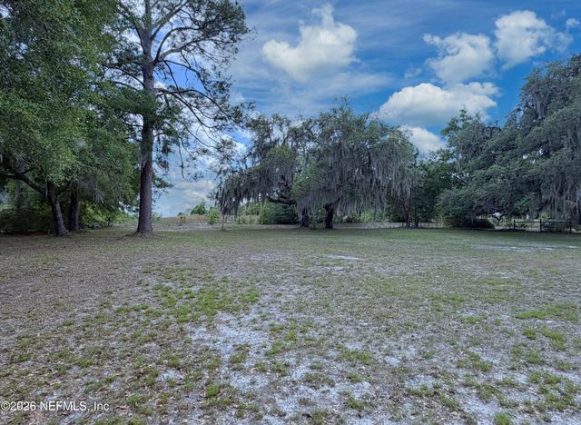 214 BAKER Road, Satsuma, FL 32189