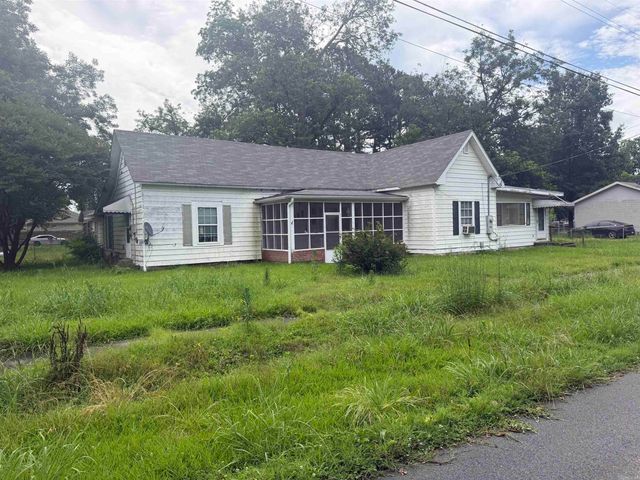 303 Reynolds, Lonoke, AR 72086