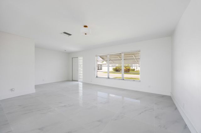 8508 NW 59th Place, Tamarac, FL 33321