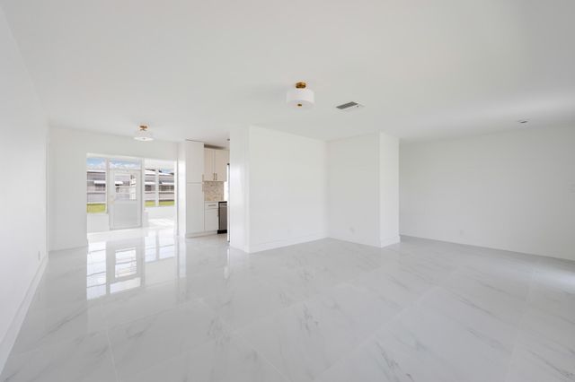 8508 NW 59th Place, Tamarac, FL 33321