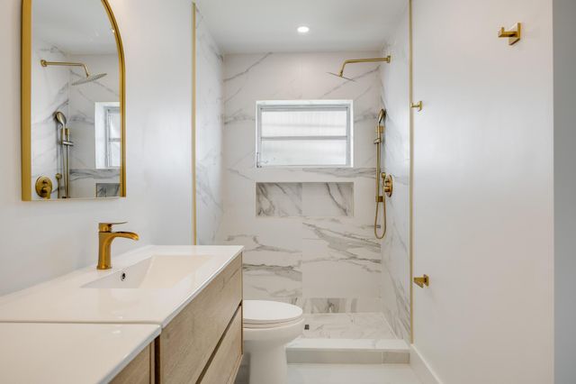 8508 NW 59th Place, Tamarac, FL 33321