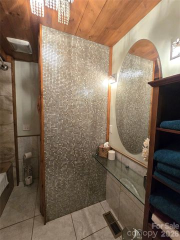 18 Rollingwood Road, Asheville, NC 28805